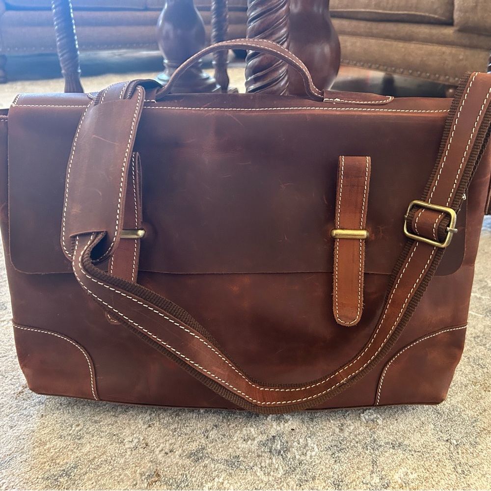 Brand new premium leather messenger laptop bag briefcase